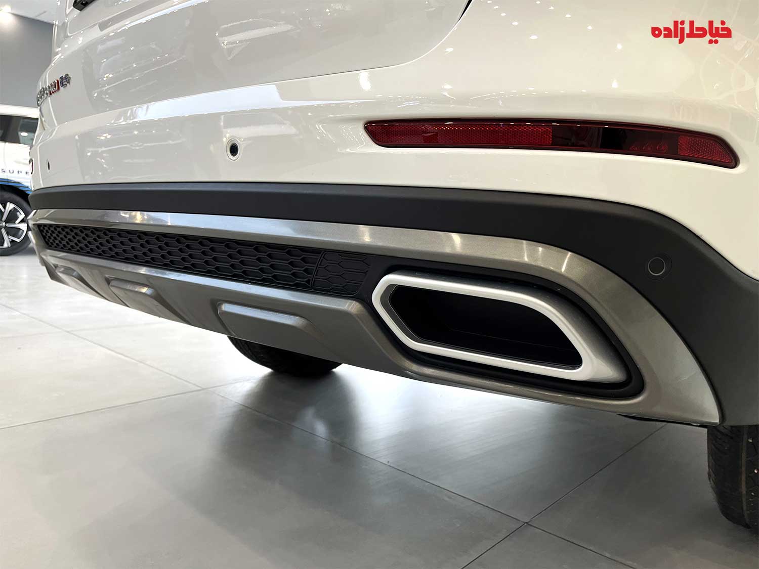 تیگو 8 پرو e+ اگزوز