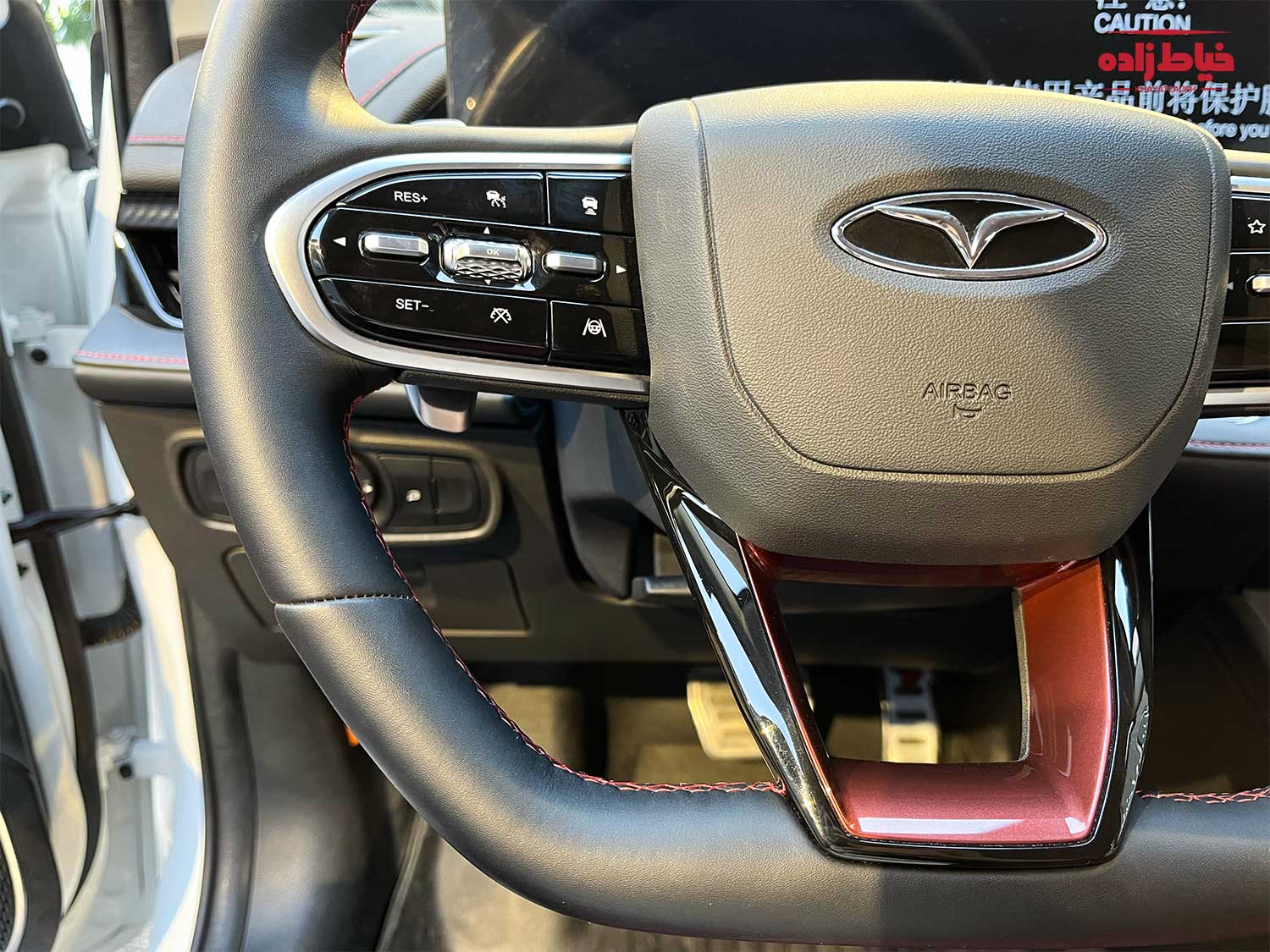 سمت چپ فرمان فونیکس آریزو 6 GT