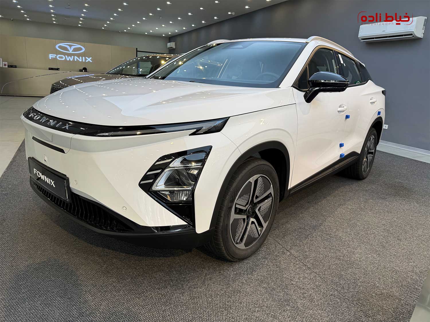 عکس اف ایکس برقی از نمای روبرو